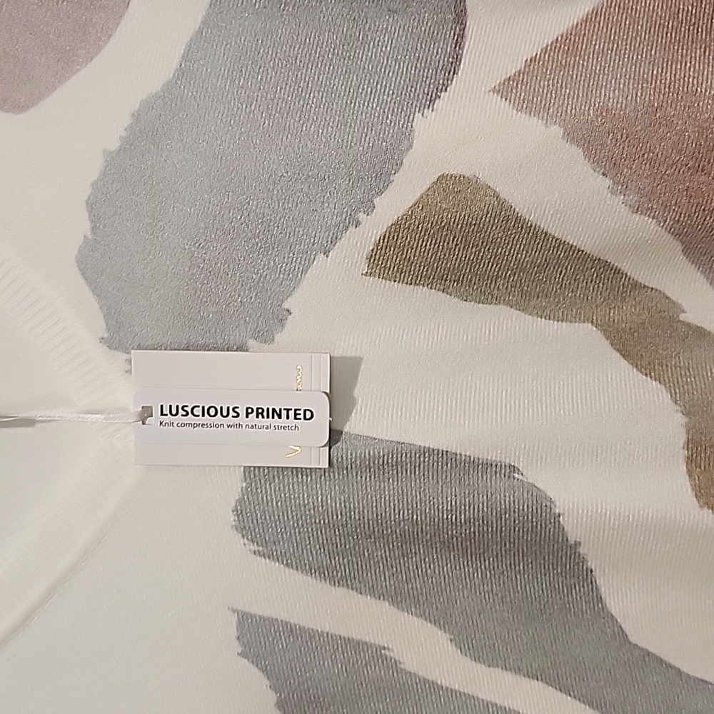 Vila Milano Abstract Patterned Lightweight V-Neck… - image 4